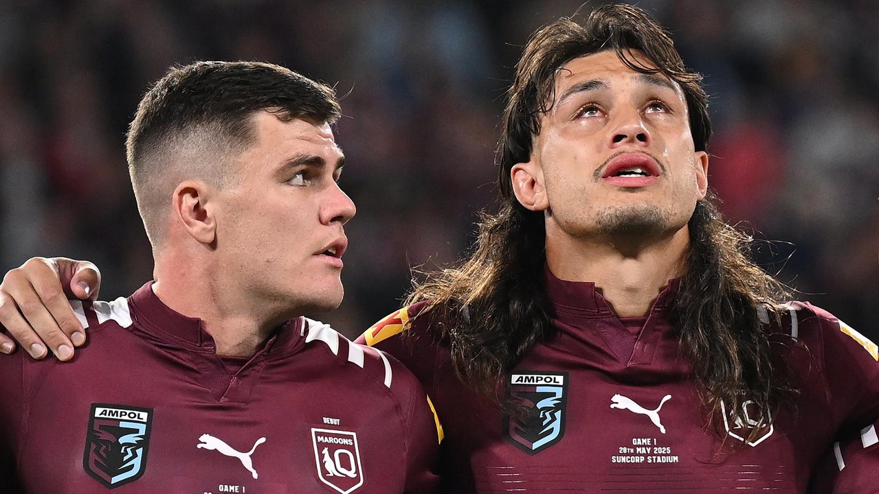 (L-R) Beau Fermor and Tino Fa'asuamaleaui.