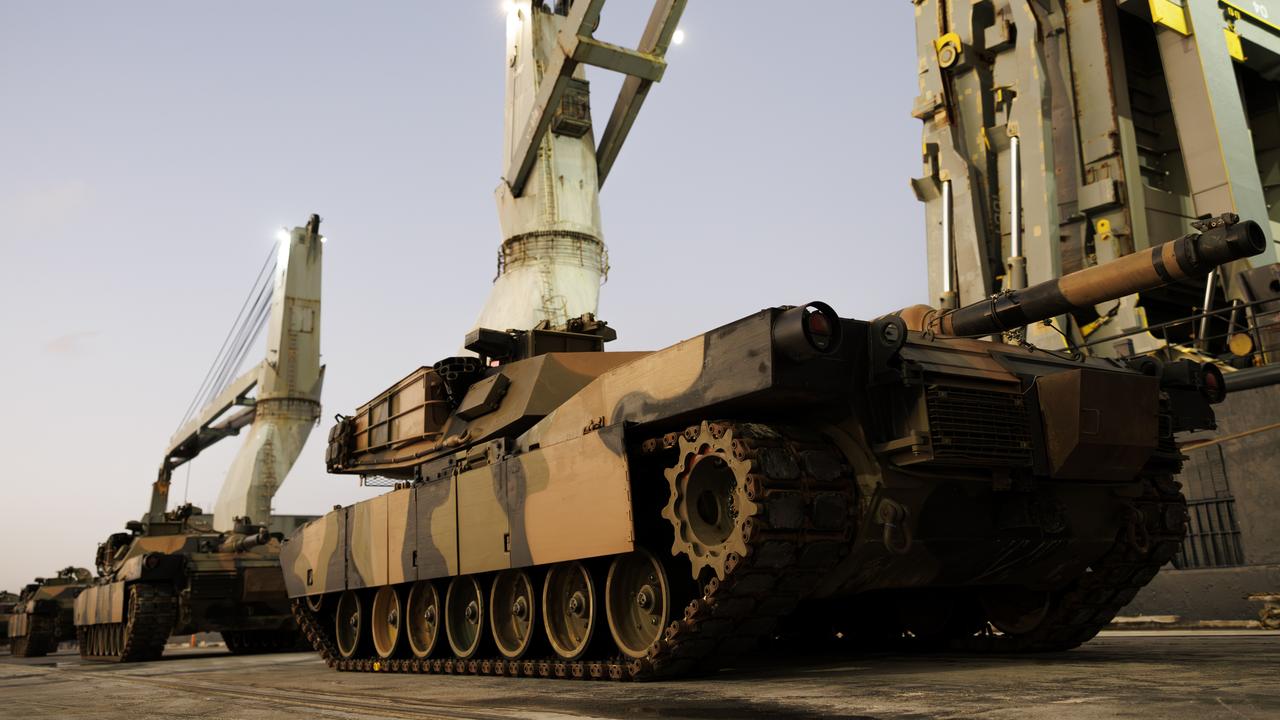 Abrams tanks