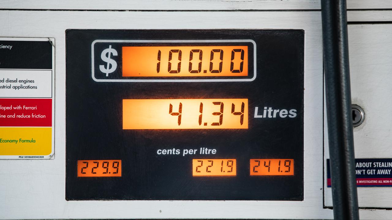 Fuel price on a bowser