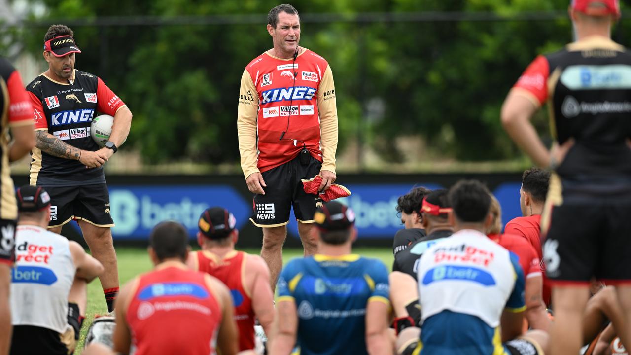 Dolphins head coach Kristian Woolf (centre)