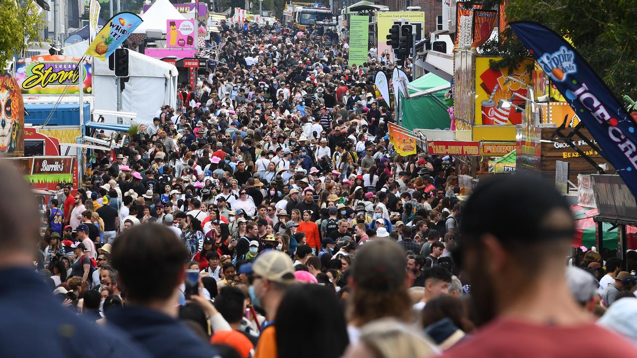 Crowds at the Ekka