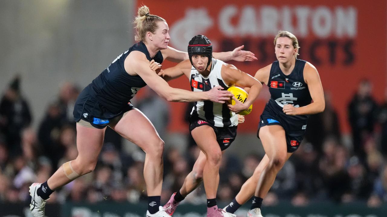 Breann Harrington puts a tackle on Collingwood's Brittany Bonnici.