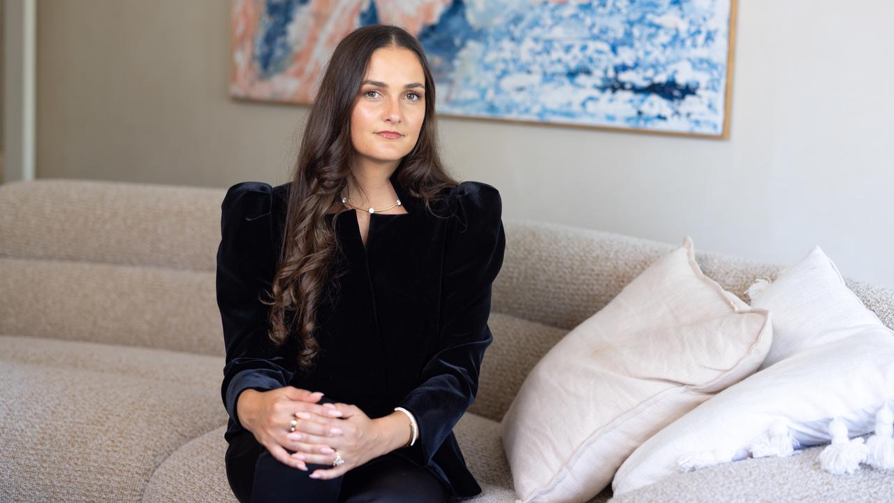 Dr Ariella Heffernan-Marks
