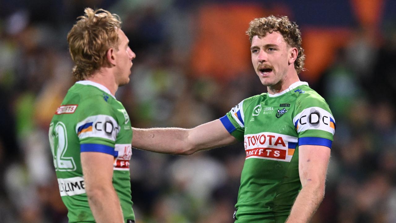 Jed Stuart of the Raiders and Zac Hosking
