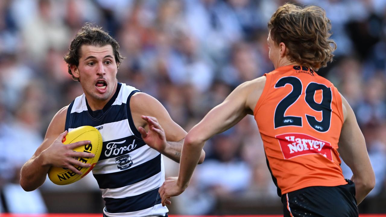 (L-R) Jhye Clark and Cody Angove.