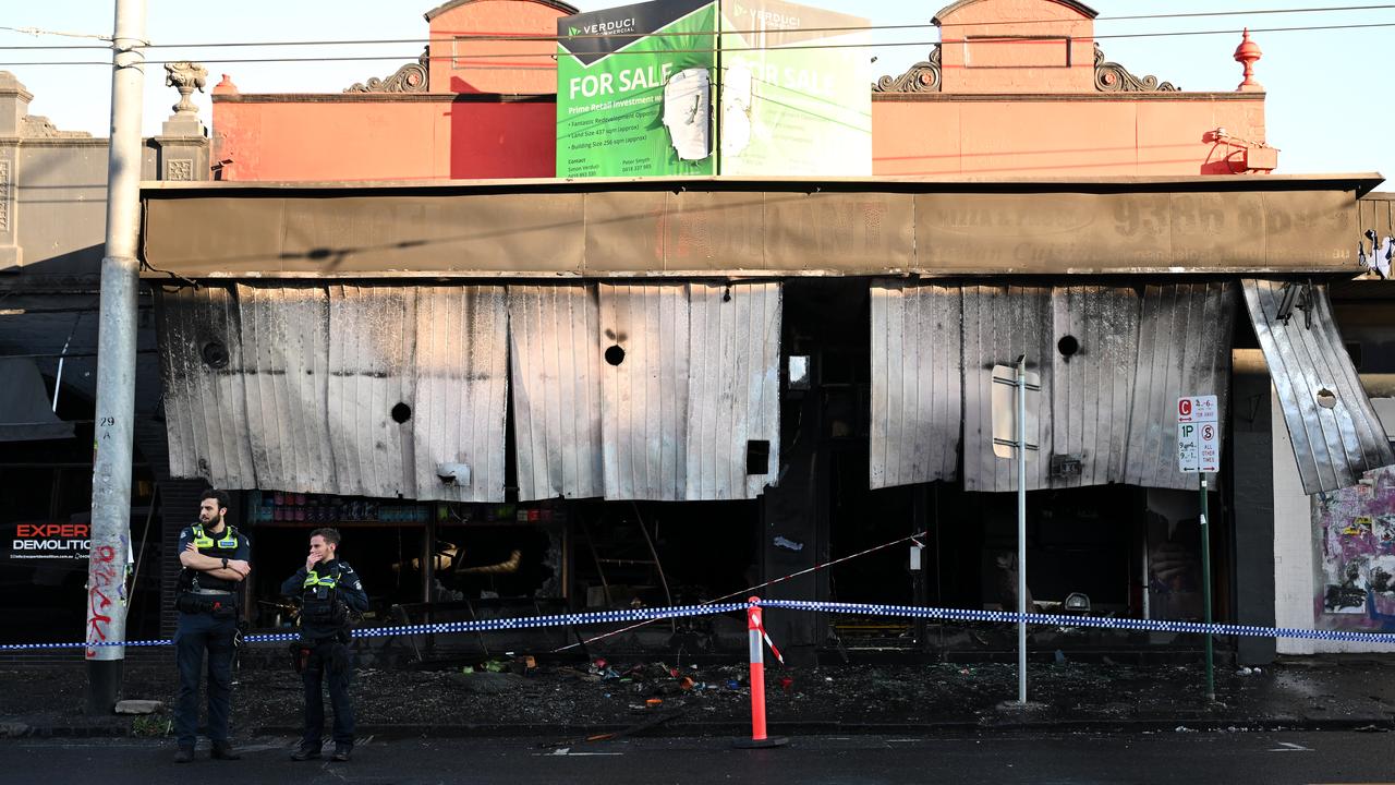 Arson attack on tobacco shop