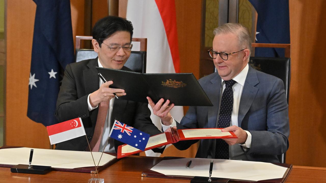 Prime ministers Lawrence Wong and Anthony Albanese