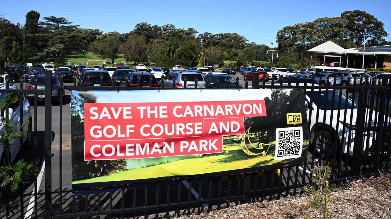 A general view of Carnarvon Golf Club