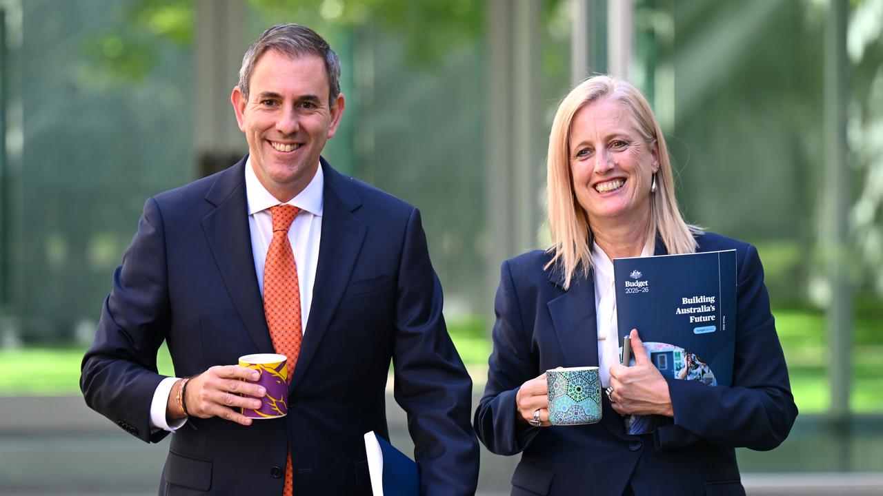 Treasurer Jim Chalmers and Finance Minister Katy Gallagher