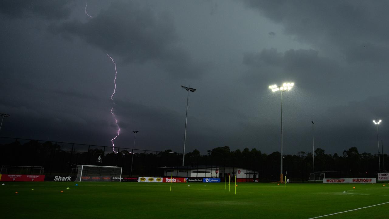 Rain and lightning delayed