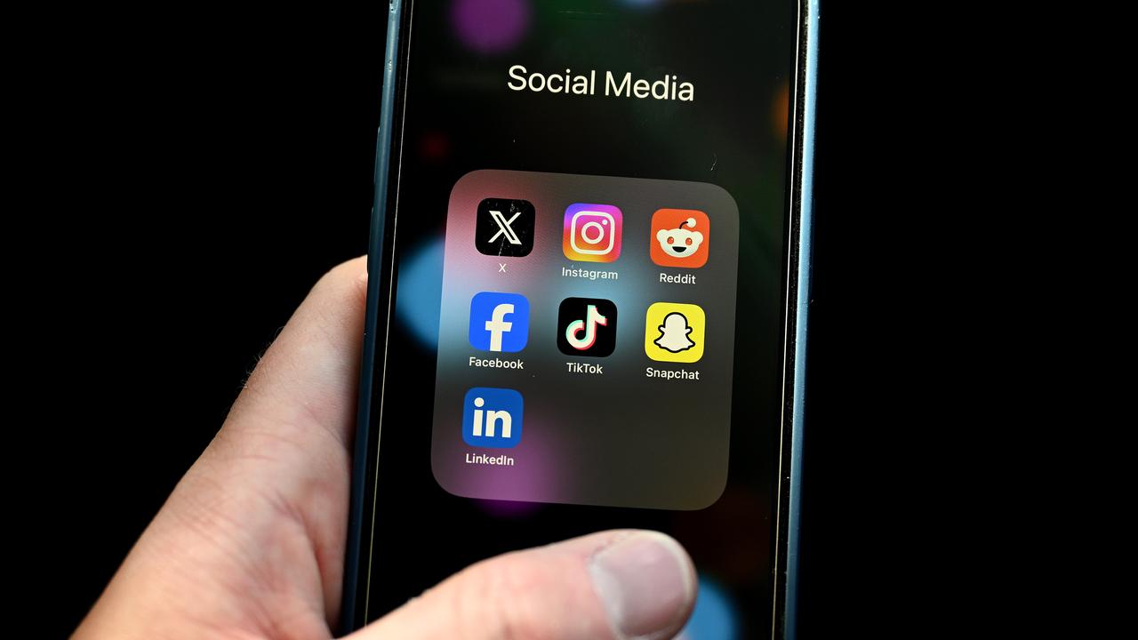 Social media apps on an Apple iPhone