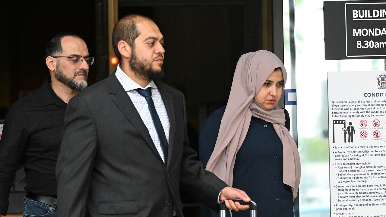 Abuidaid Asmaa (right), the mother of Mohamed Ghassan Eltatary