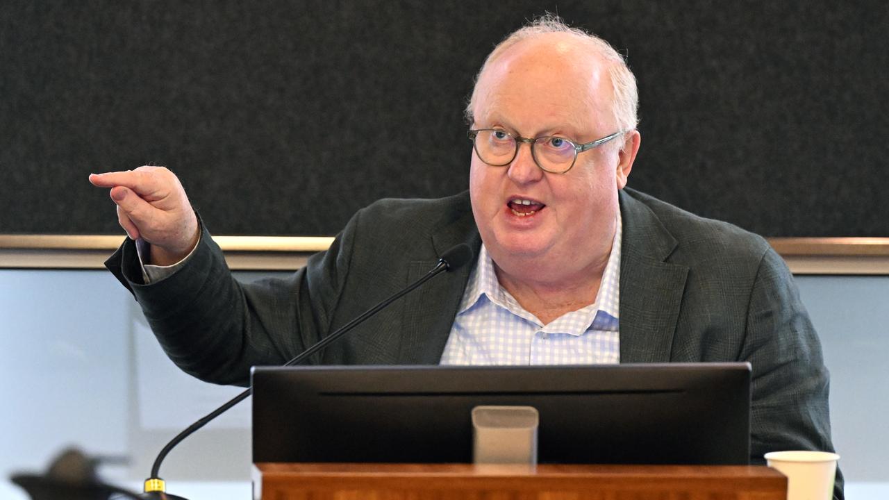 Geoffrey Watson SC gives evidence at a CFMEU inquiry in Brisbane