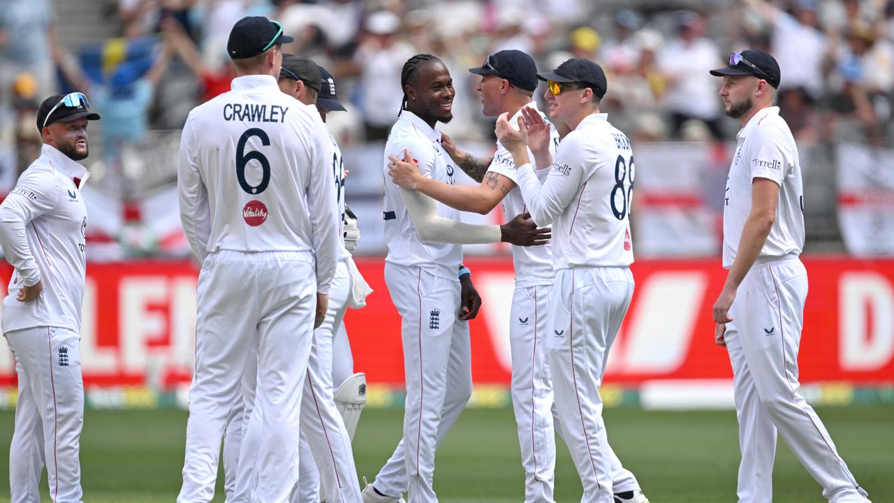 Celebrating England players.