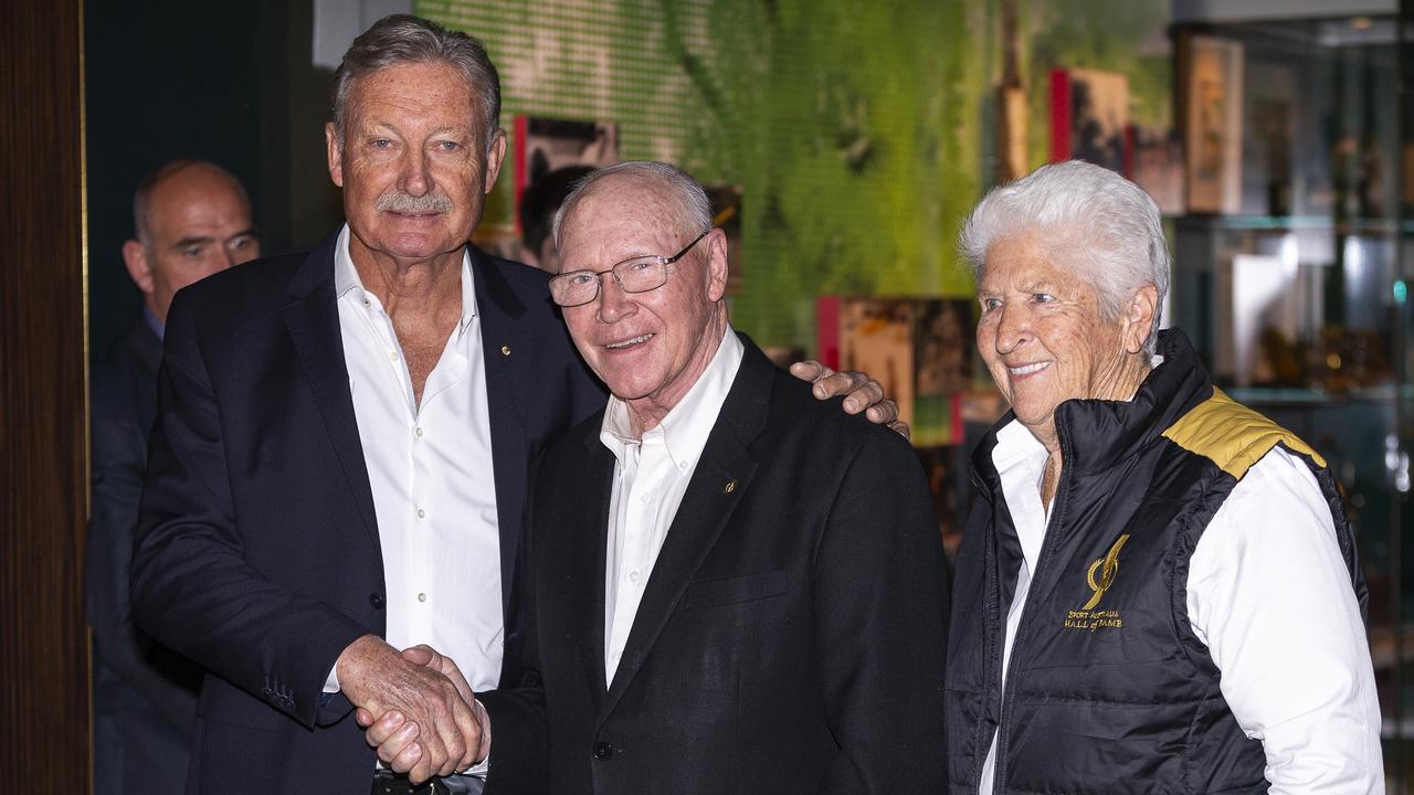 (L-R) John Bertrand, Allan Moffat and Dawn Fraser.