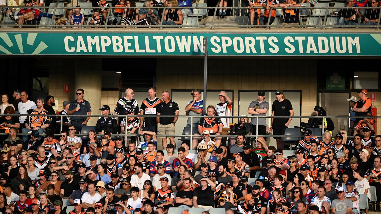 Wests Tigers fans.