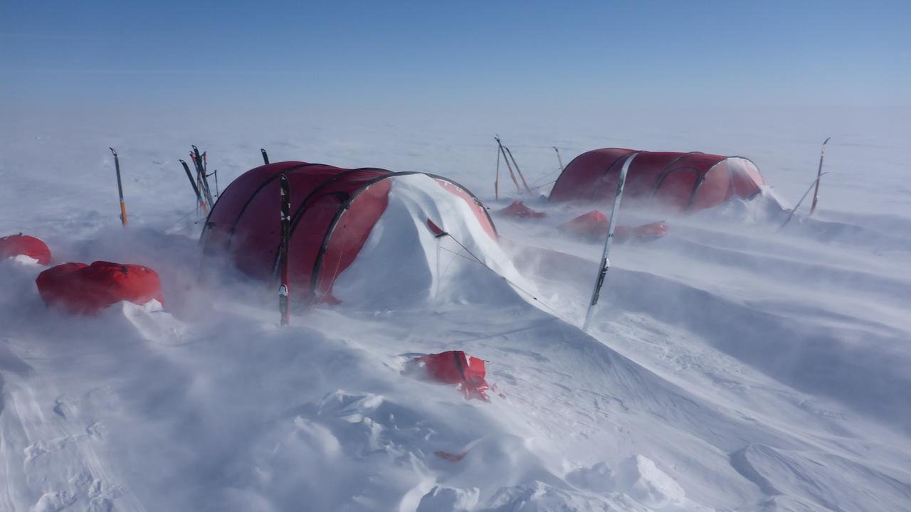 An expedition on the Greenland ice sheet