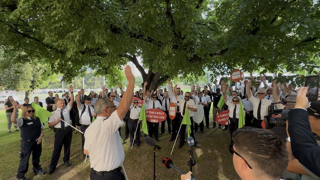 Sheriff's officers voting (file image)