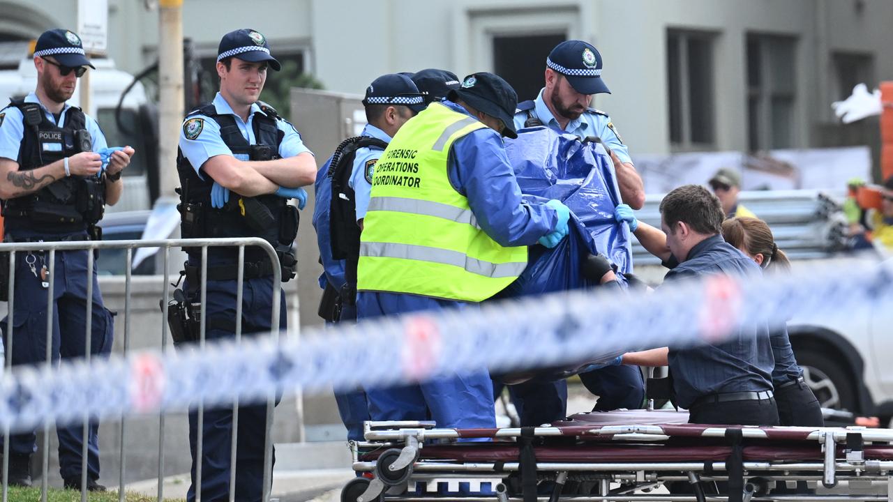 Police and Forensics at Bondi.