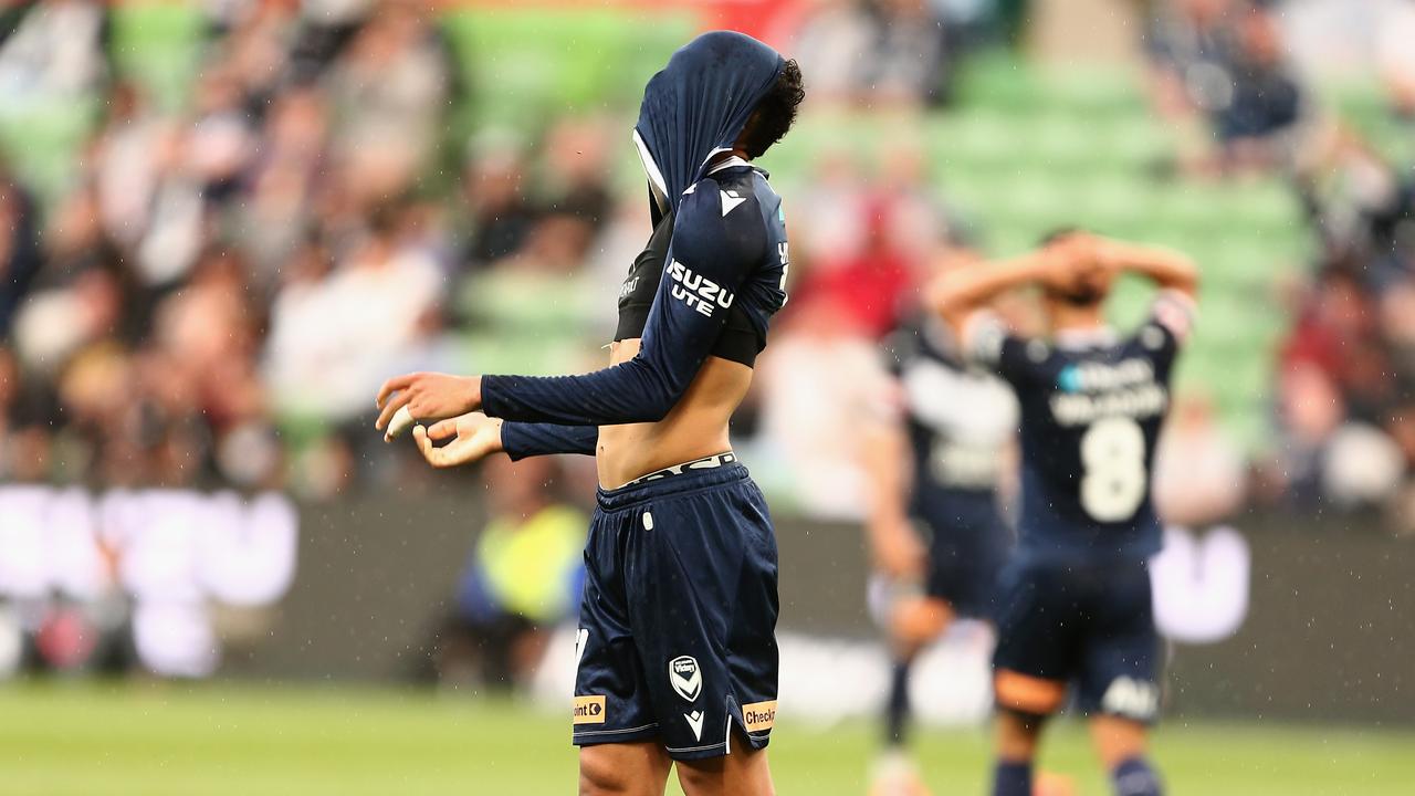 Nishan Velupillay of Victory reacts