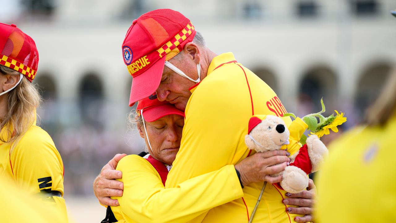 Lifesavers support each other