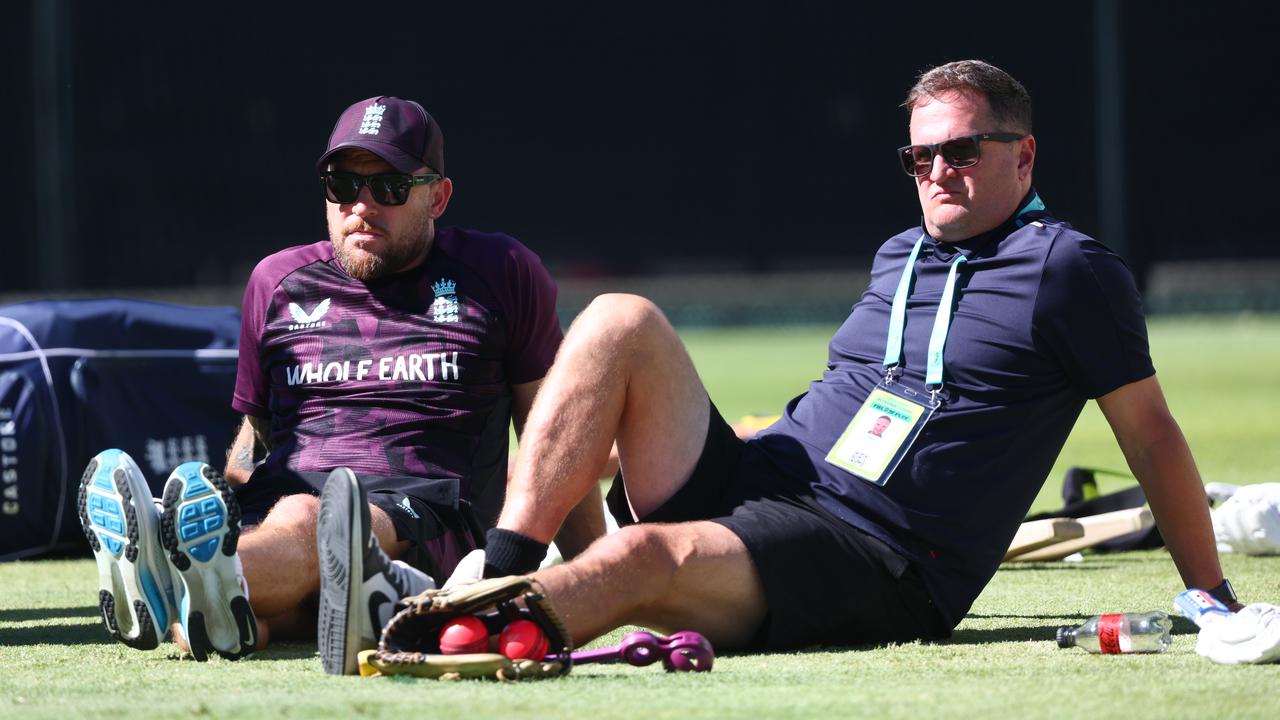 (L-R) Brendon McCullum with Rob Key.