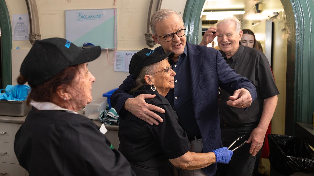 Anthony Albanese and Aunty Di 