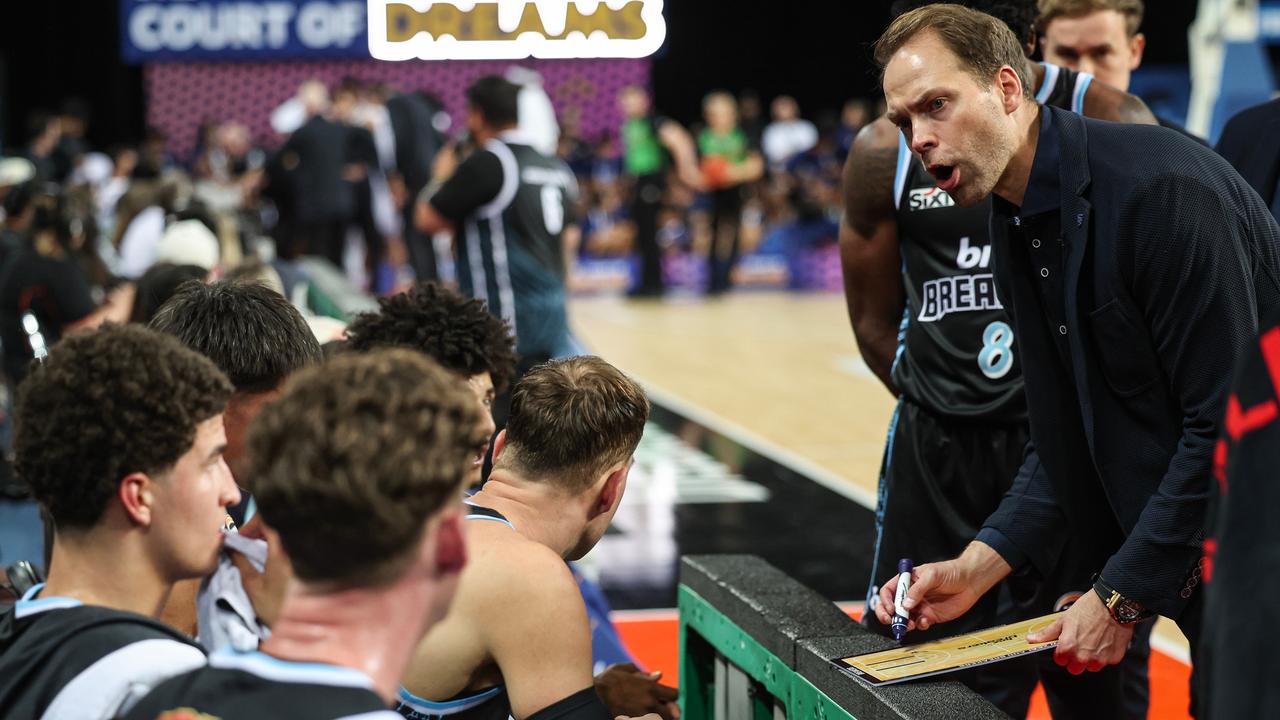 Breakers coach Petteri Koponen