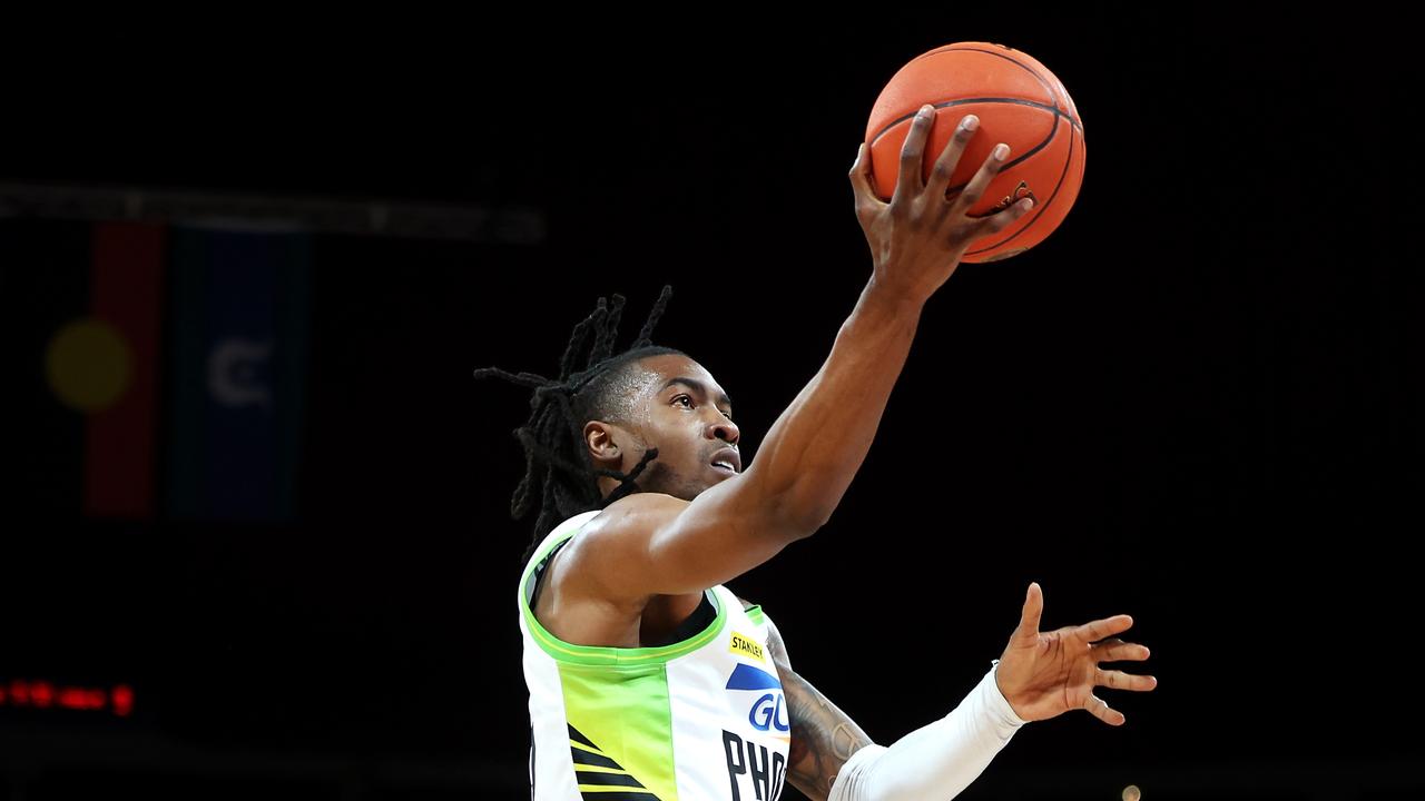 Wes Iwundu of the Phoenix.