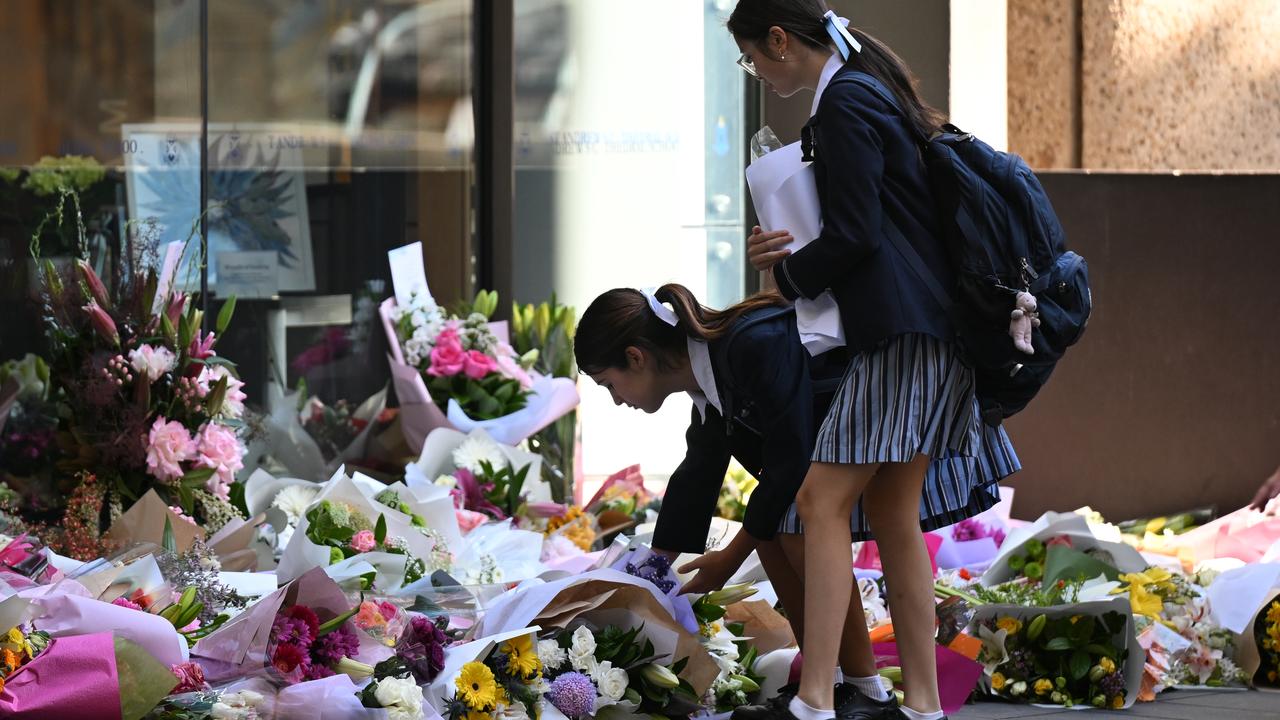 Students of St Andrew's Cathedral School