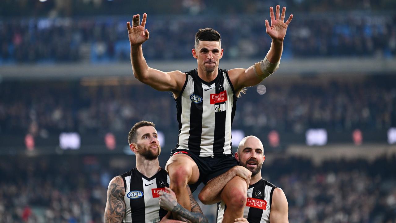 (L-R) Jeremy Howe, Scott Pendlebury and Steele Sidebottom.