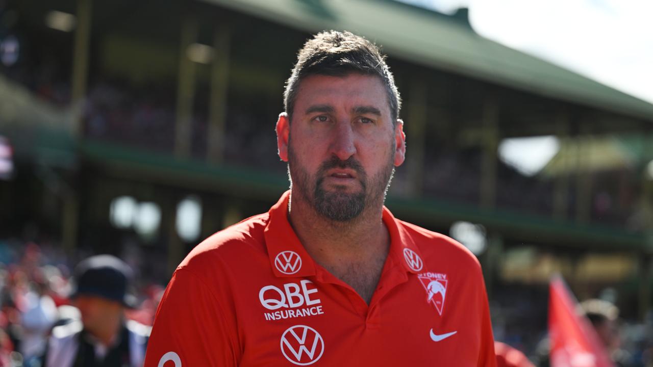 Swans coach Dean Cox