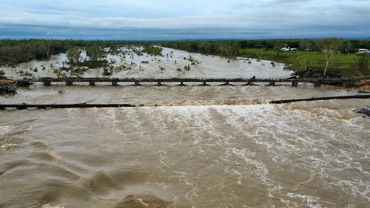 Flooding near Einasleigh