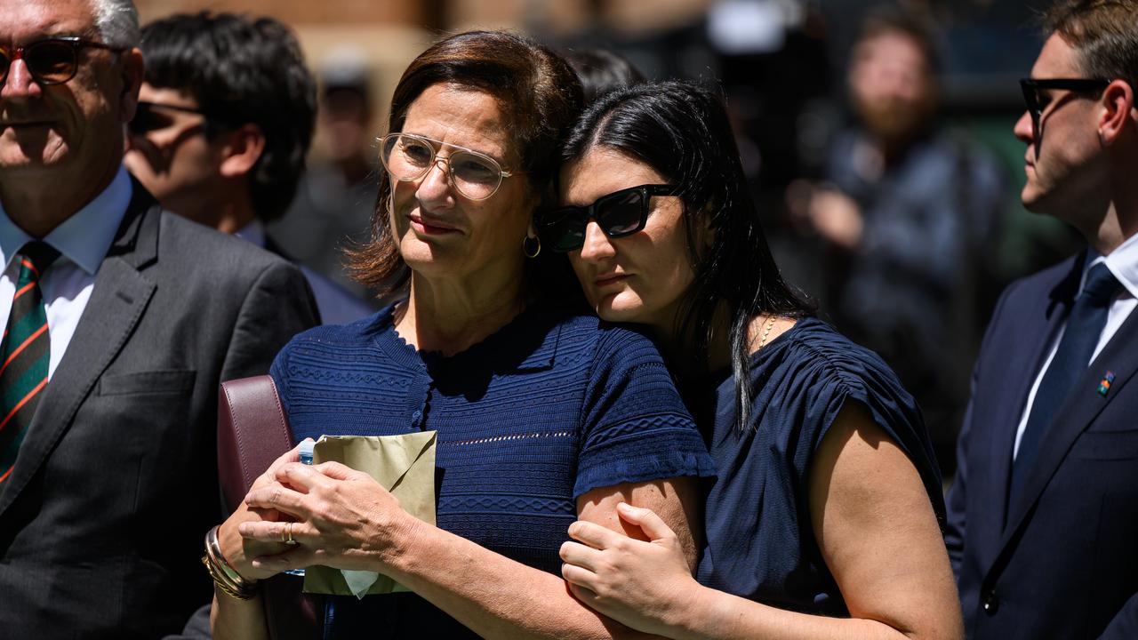 Alexandra Shehadie (left)