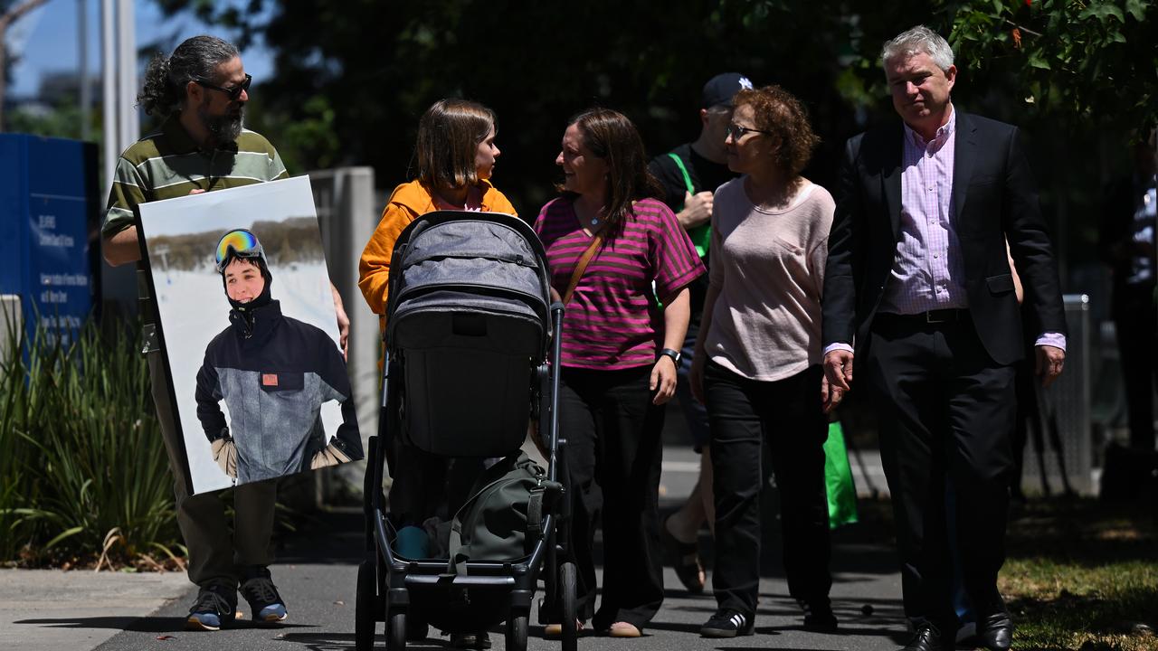 Ben McKenzie (right) and and Tamara McKenzie (centre)