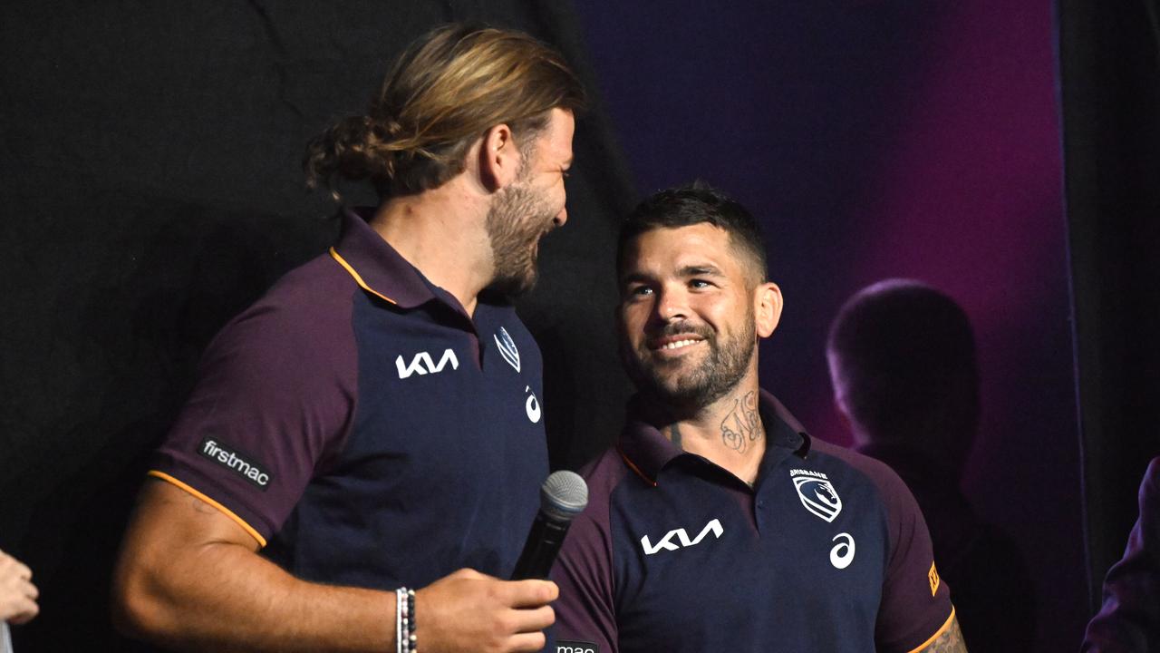 Adam Reynolds looks up to teammate Pat Carrigan