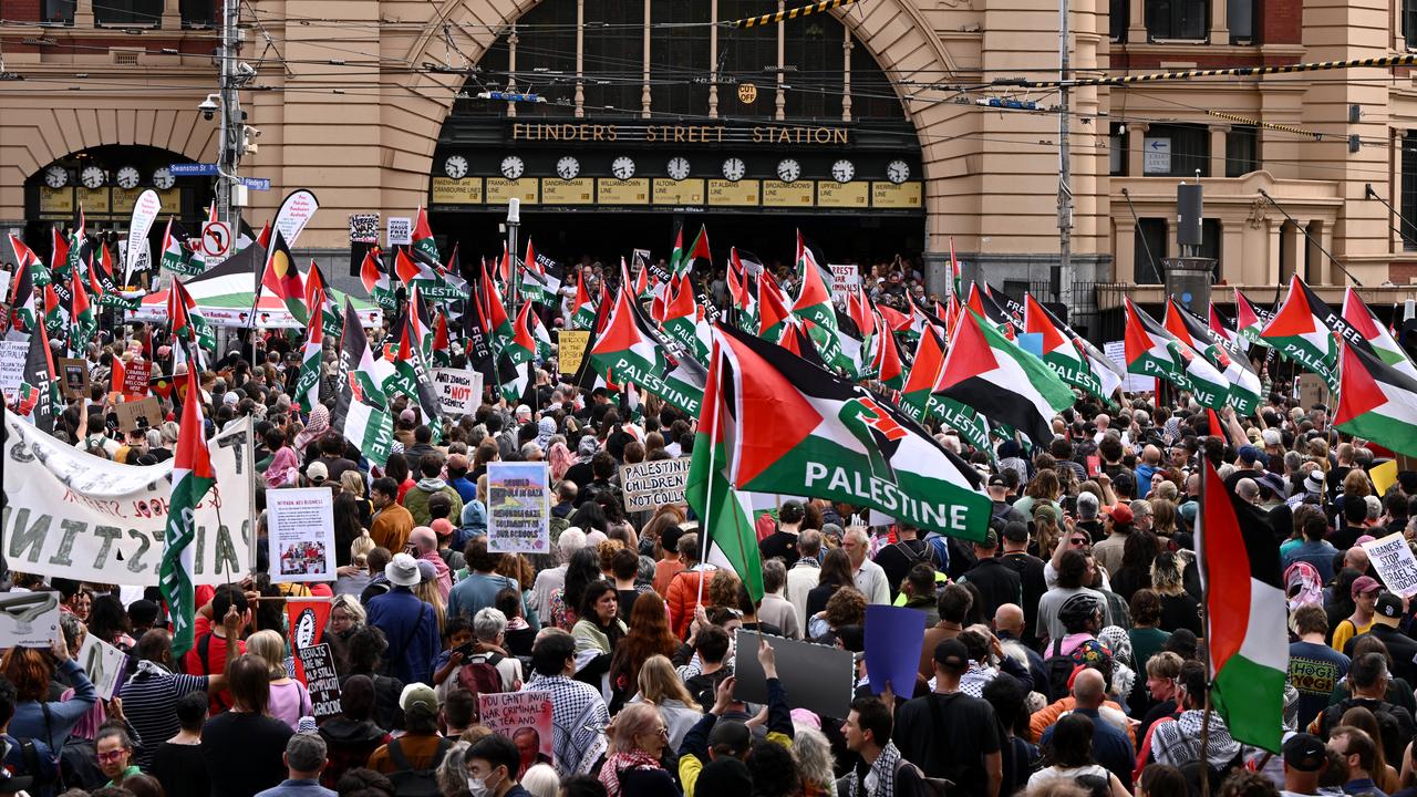 Melbourne protest against Israeli President Isaac Herzog's visit