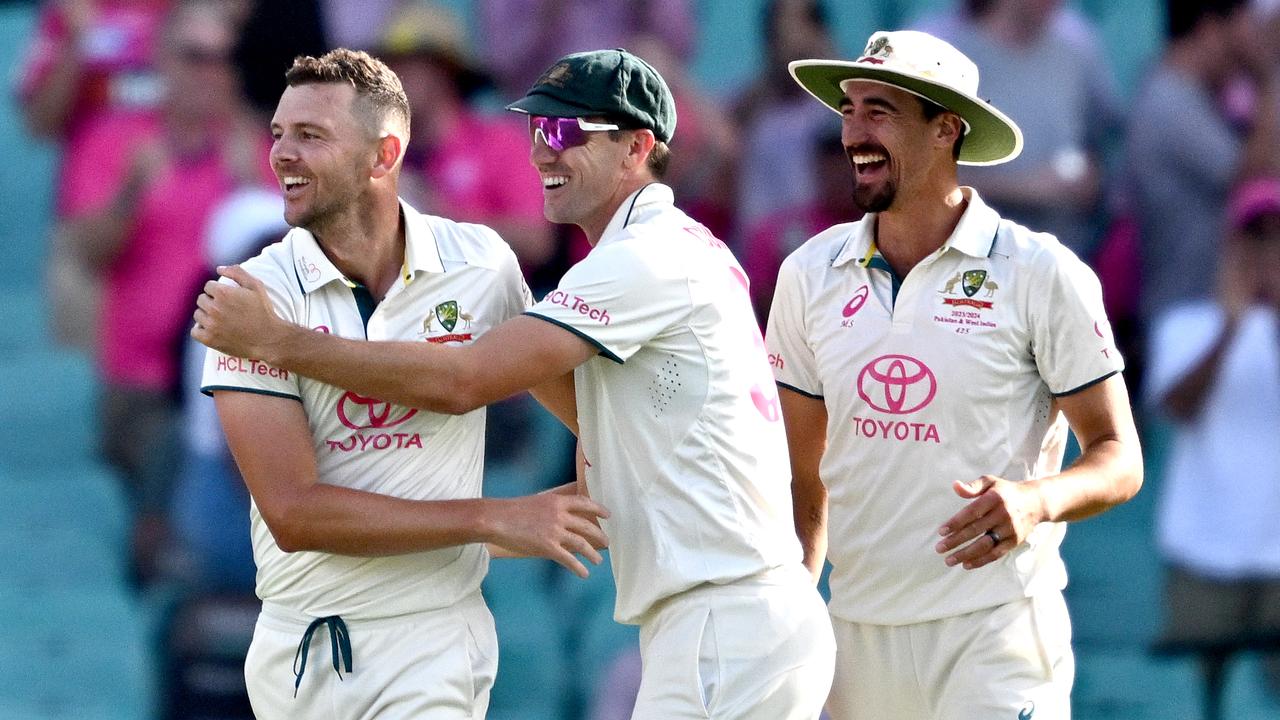 (L-R) Josh Hazlewood, Pat Cummins and Mitchell Starc.