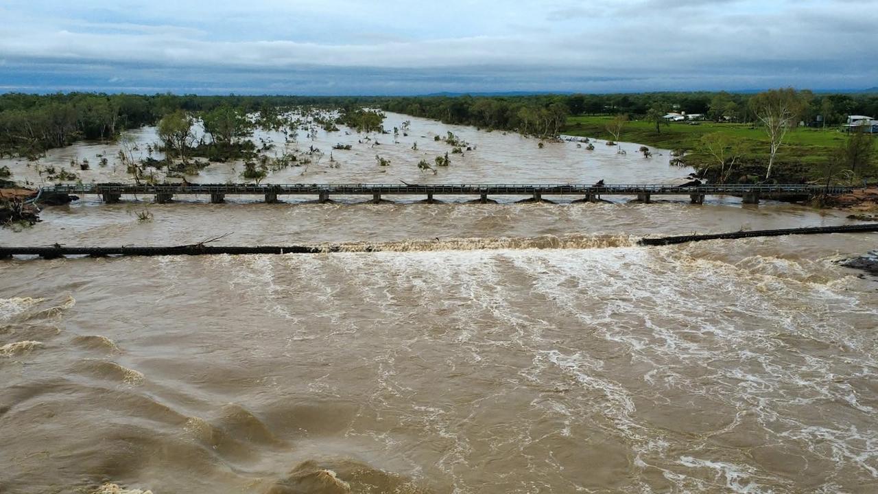Flooding near Einasleigh