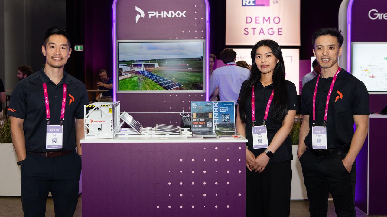 Wei-Chi Lee, Faye Chung and Benjamin Lam