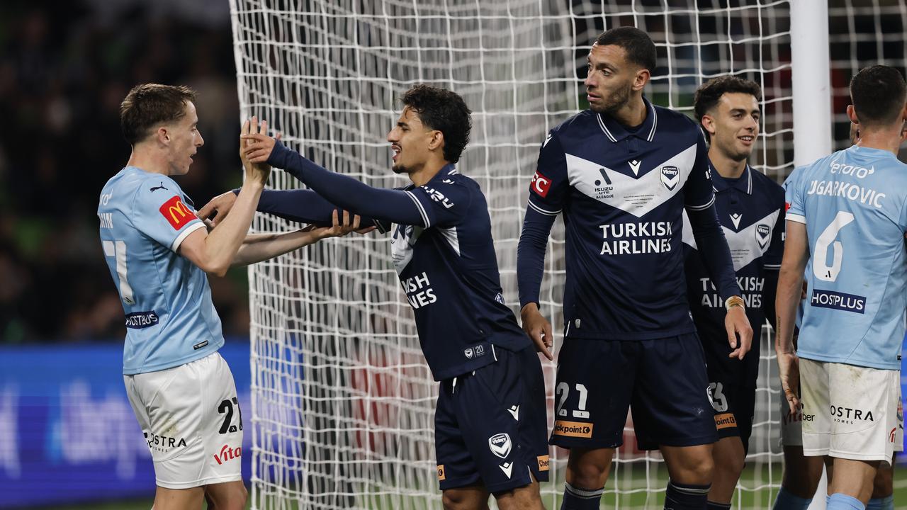 (L-R) Kai Trewin and Daniel Arzani.