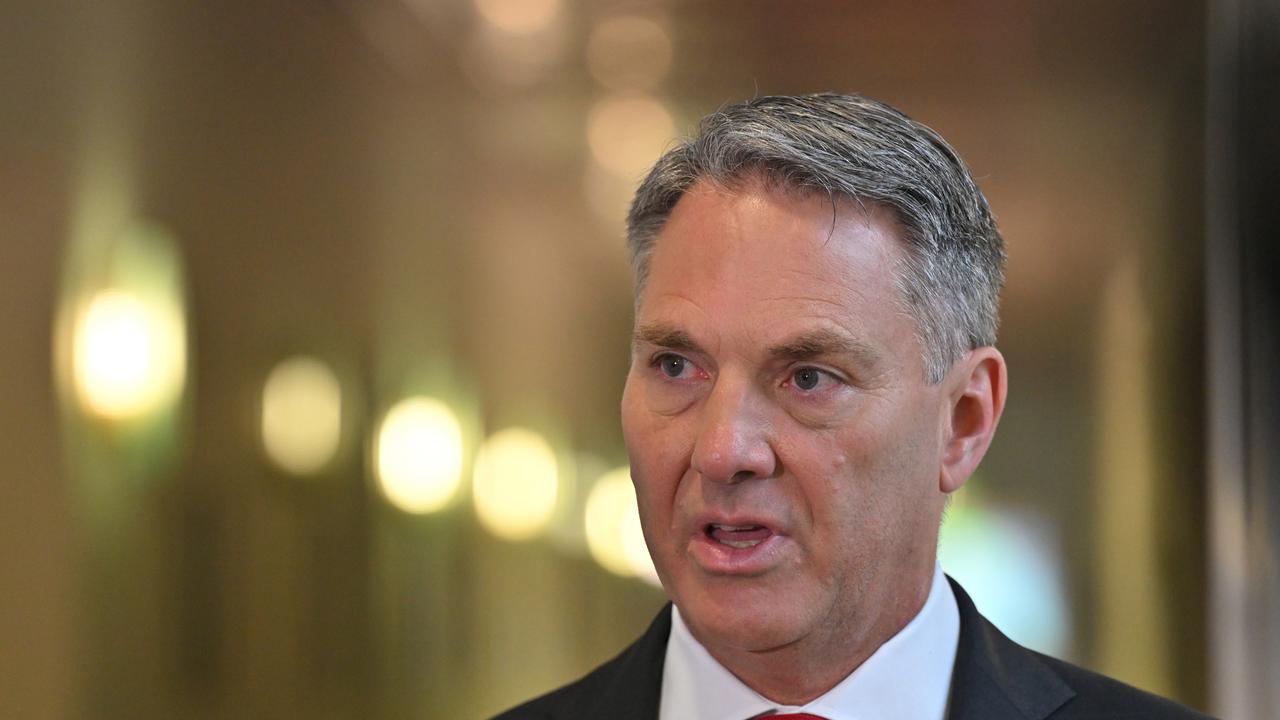 Stranded Aussies in Mideast