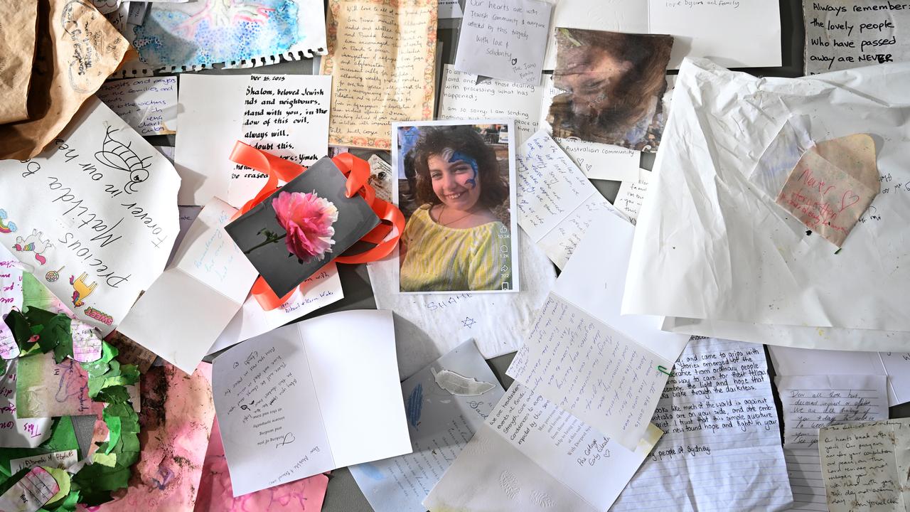 Tributes to the Bondi victims (file)
