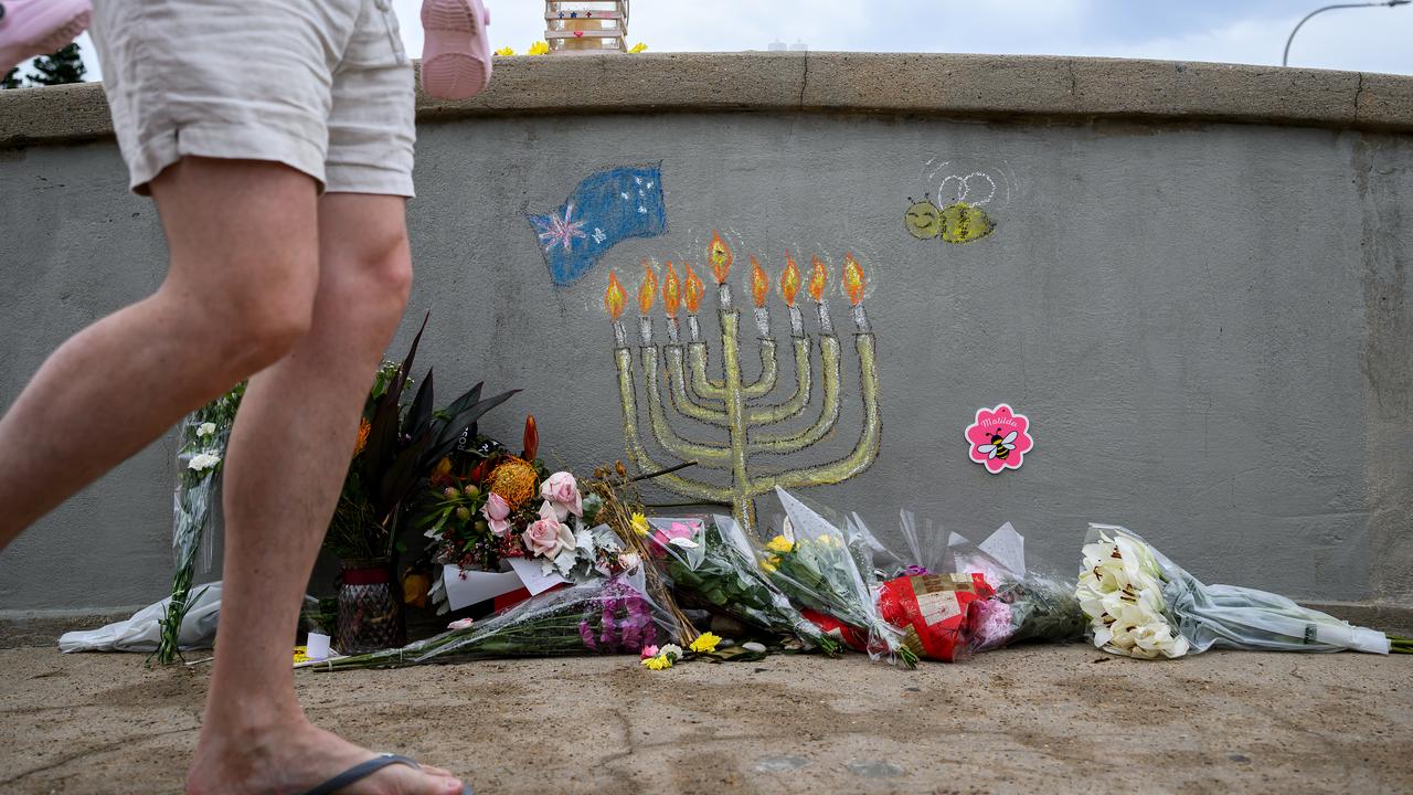 Memorial on the footbridge used for the Bondi terror attack (file)