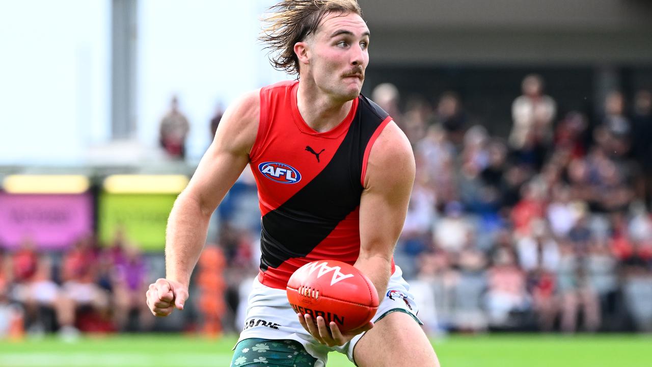 Draftee Dyson Sharp.