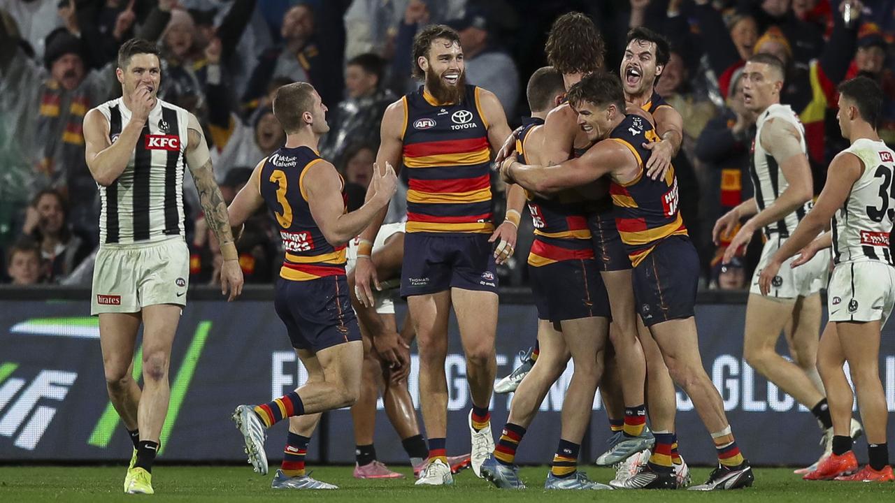 Crows spearhead Riley Thilthorpe (centre).