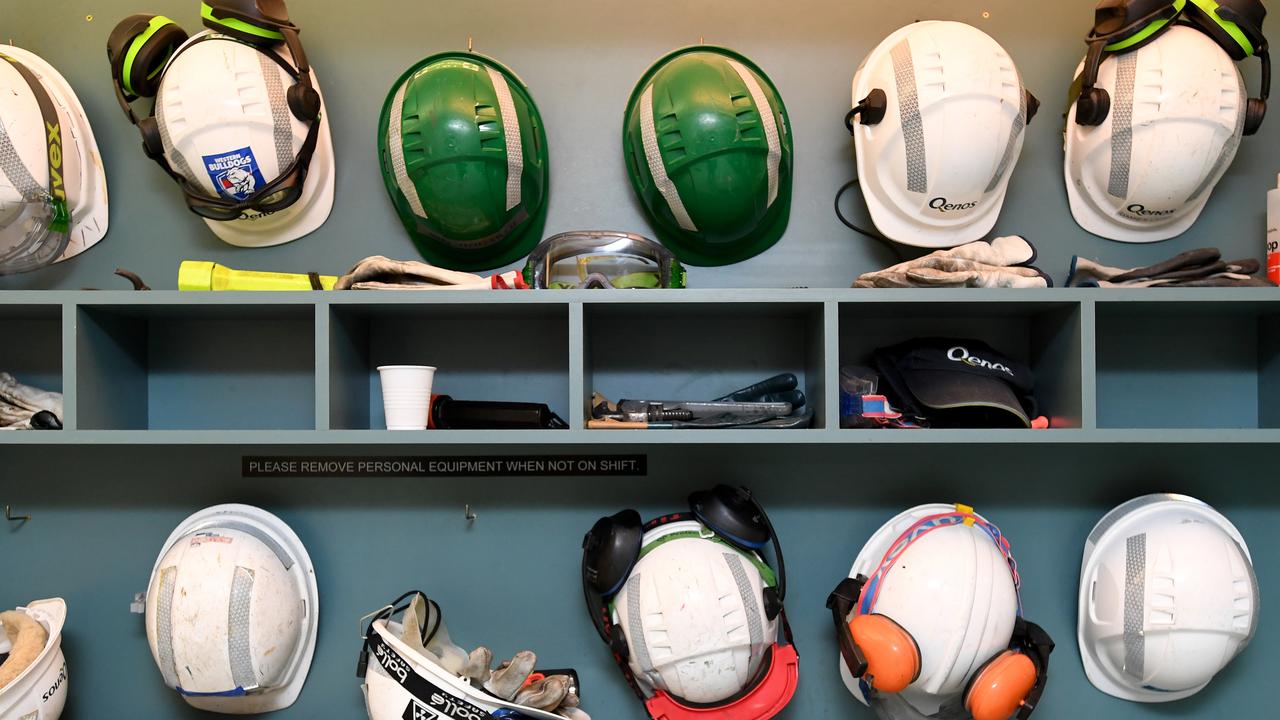 Workers' helmets (file)
