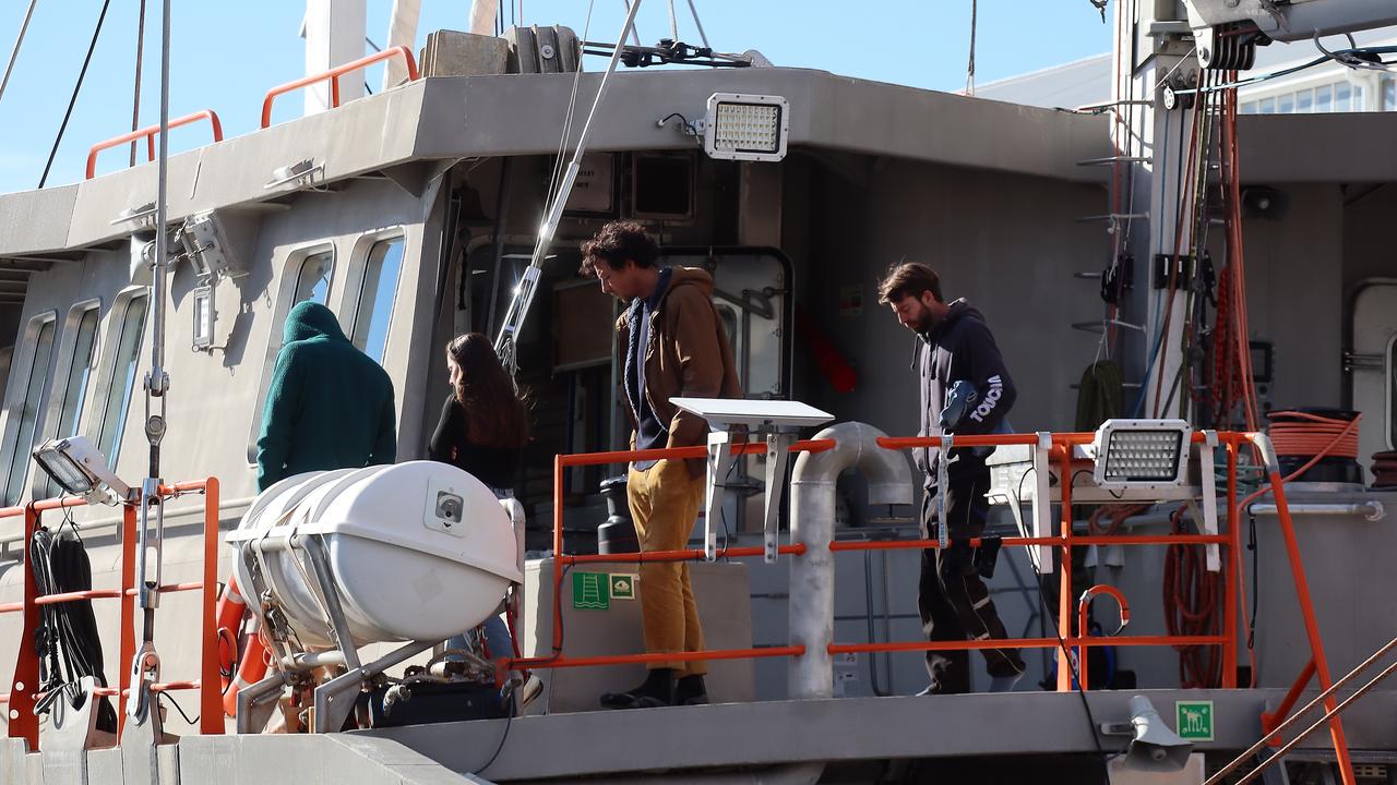 HOBART WATERFRONT BODY RECOVERY