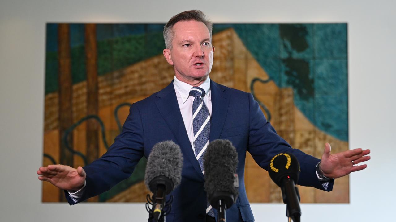 Energy Minister Chris Bowen speaks to the media