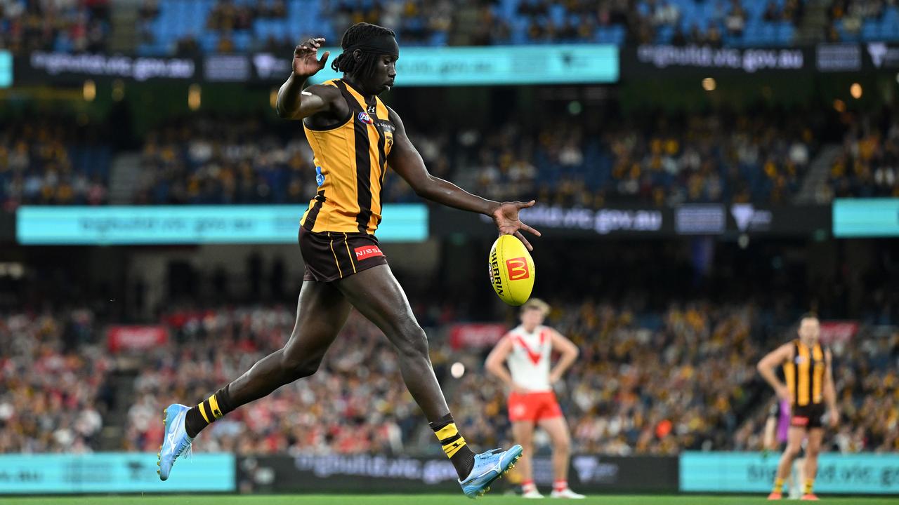 Hawthorn's Mabior Chol
